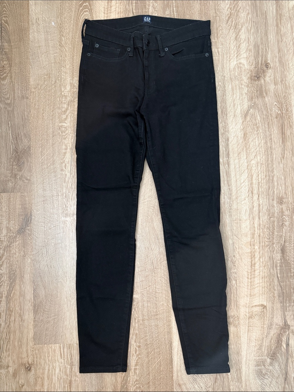 GAP Women’s Black Skinny Legging Jean